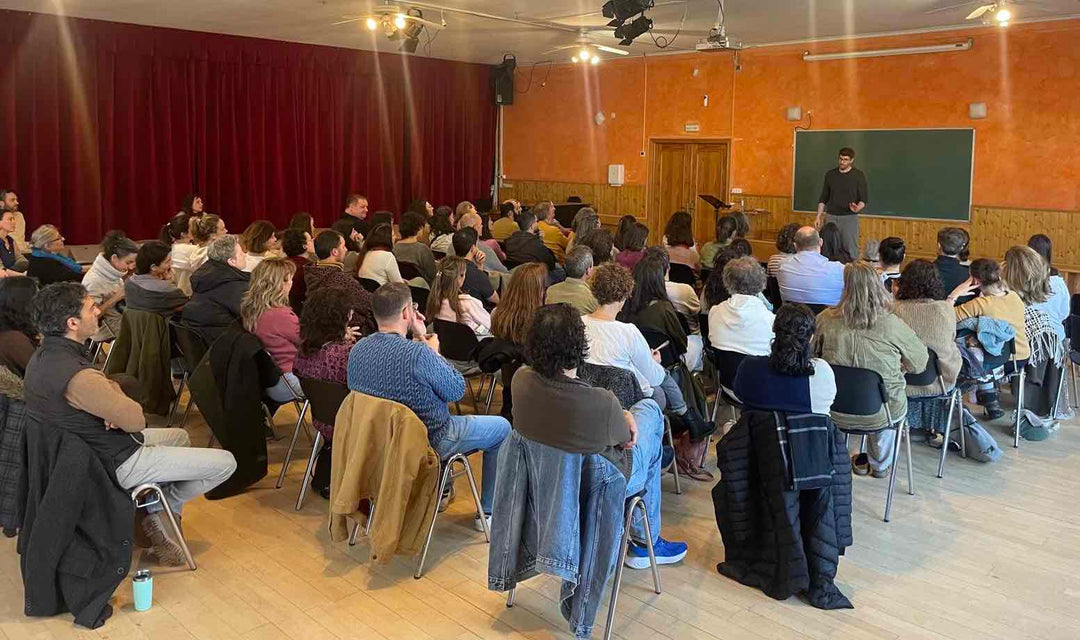 VII Encuentro de la Escuela de Familias “Criar humanos en la era de la inteligencia artificial"”