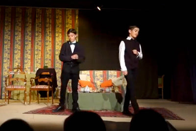 Teatro de la 8ª Clase : "La importancia de llamarse Ernesto"