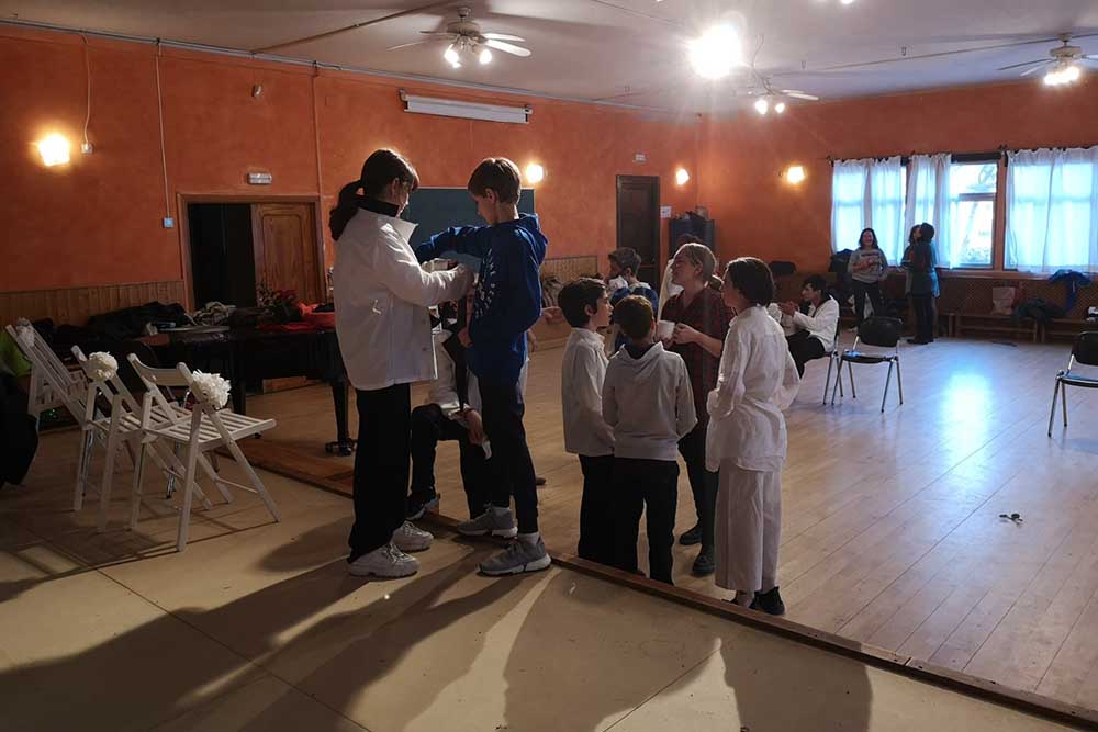 Preparativos para el teatro de Octavo